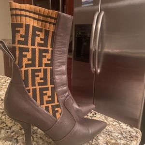 Brown Fendi Rockoko 105 leather and fabric booties